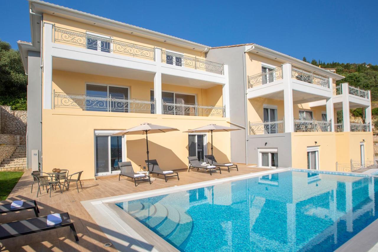 Sea N' Smile Apartment Apolpaina Екстериор снимка