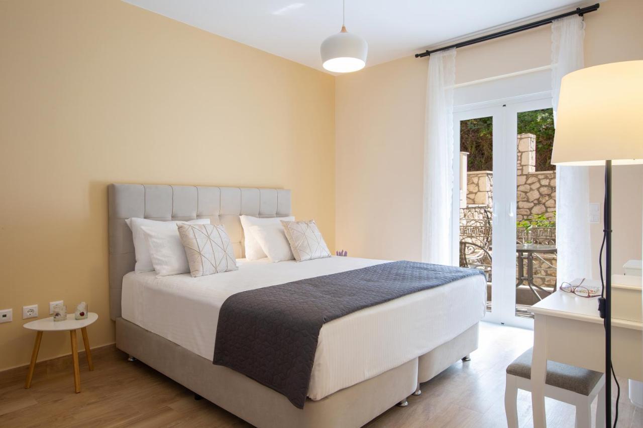Sea N' Smile Apartment Apolpaina Екстериор снимка