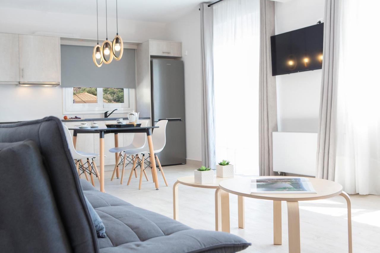 Sea N' Smile Apartment Apolpaina Екстериор снимка